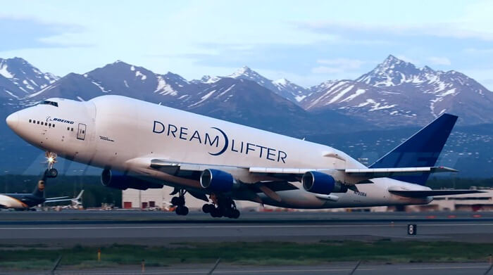 Boeing 747 LCF (Dreamlifter) взлёт