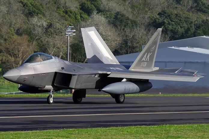 F-22 Raptor