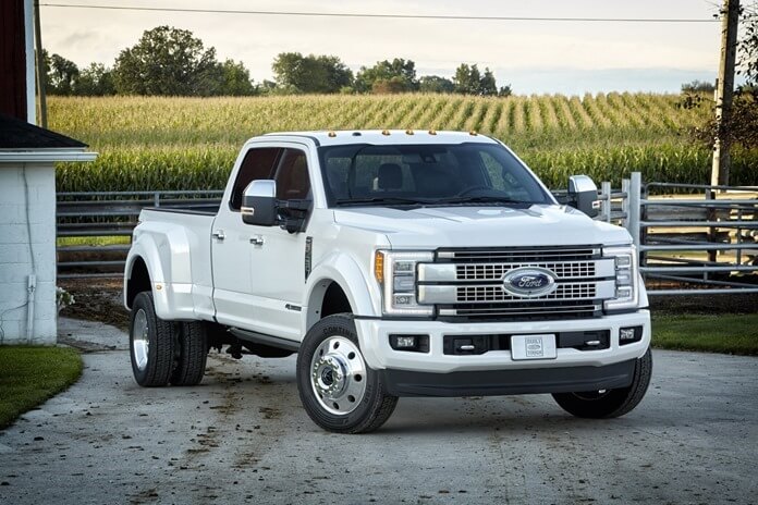 Ford Super Duty LWB Crew Cab Ford Super Duty LWB Crew Cab самый большой серийный автомобиль