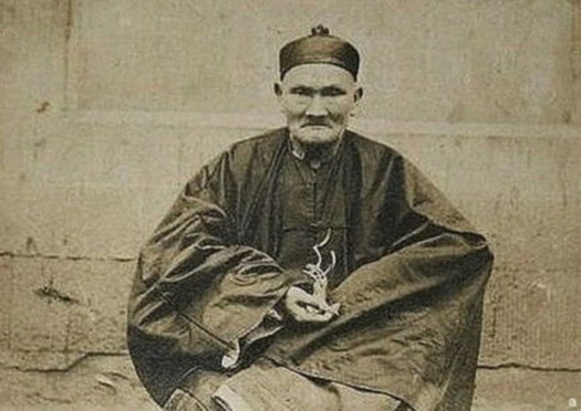 Ли Цинъюнь – 256 лет Ли Цинъюнь – 256 лет