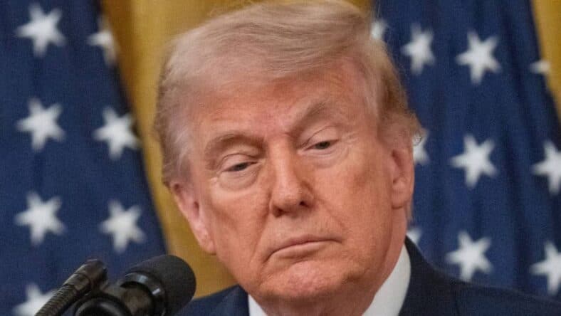 Чарльз Баркли опроверг утверждения о том, что Дональд Трамп сглазил беспроигрышную серию «Никс».