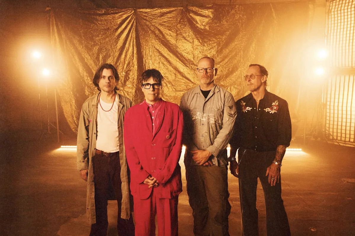 Группа Weezer стремится к «золоту» со своим следующим одноименным альбомом: вот дата его выхода.