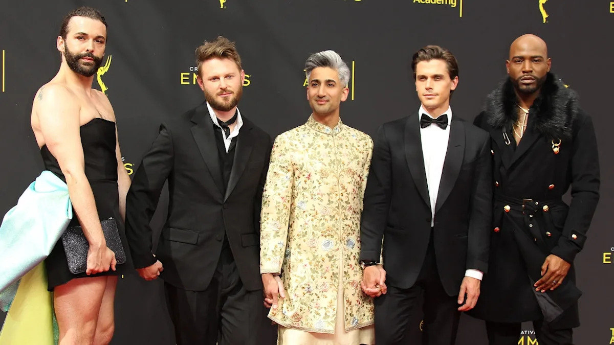 Карамо Браун заявил, что оскорбления, которые актеры шоу «Queer Eye» отпускали в микрофон, стали «последней каплей» перед его уходом.