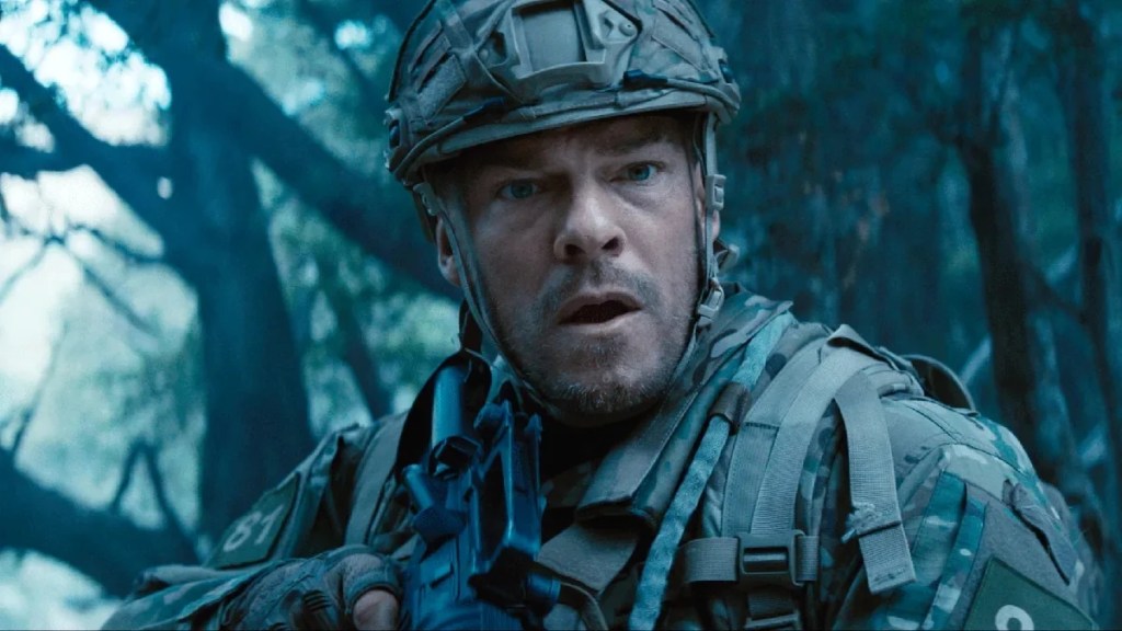 Netflix работает над фильмом «Военная машина 2», в котором снова снимутся Алан Ритчсон и Патрик Хьюз | Эксклюзив