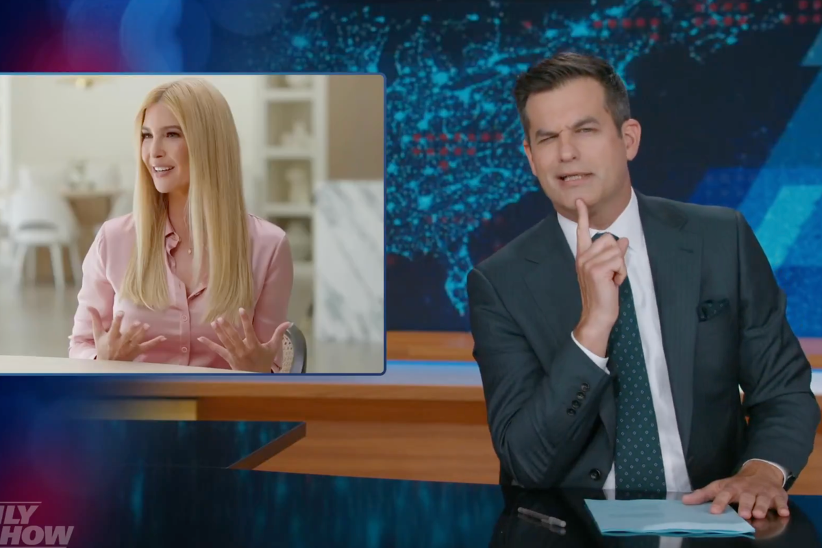 Программа The Daily Show разнесла в пух и прах интервью Иванки Трамп, которое, по ее словам, «оторвано от реальности» и посвящено проекту частного острова стоимостью 1,4 миллиарда долларов.