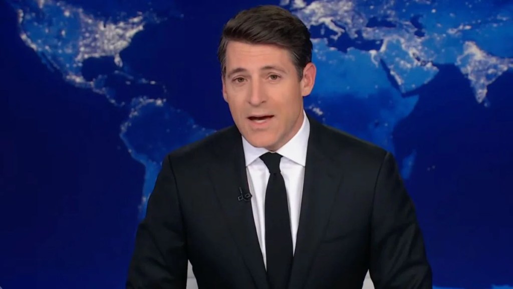 Тони Докупил в эфире программы «CBS Evening News» похвалил бывшего корреспондента «60 минут» Скотта Пелли: «Правда ценится любой ценой» | Видео