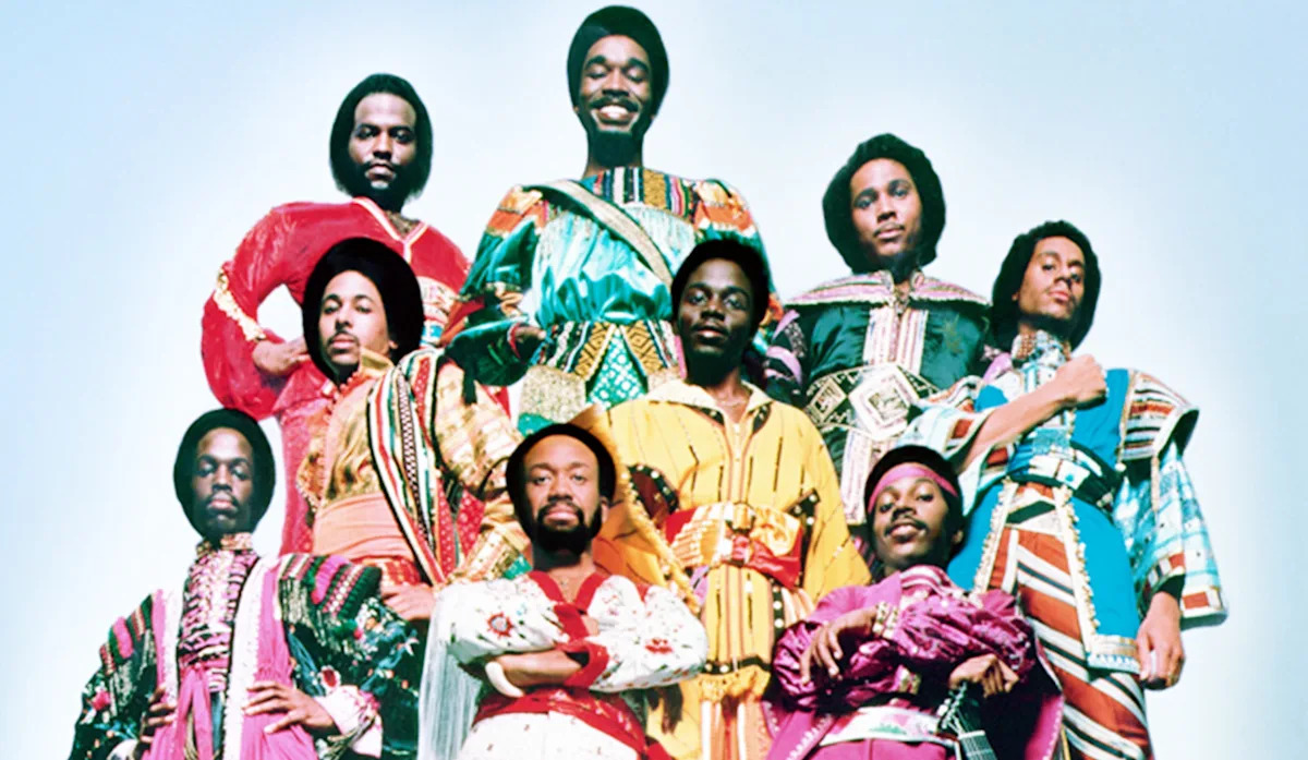 В новом документальном фильме Questlove группа Earth, Wind & Fire рассказывает о своем наследии: «Жаль, что моей мамы уже нет с нами, чтобы наслаждаться им».