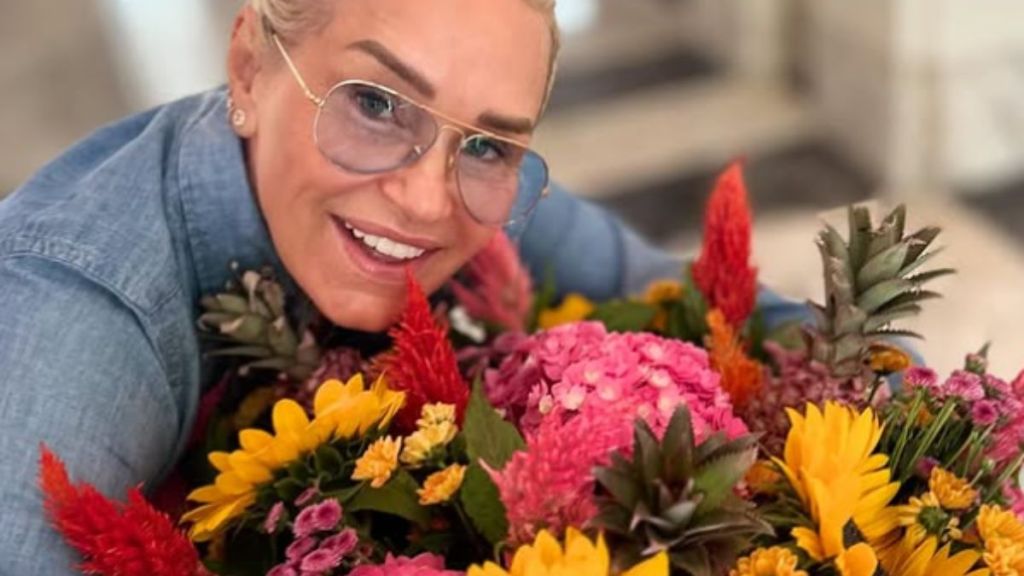 Выпускница реалити-шоу "Настоящие домохозяйки Беверли-Хиллз" Йоланда Хадид обручилась.