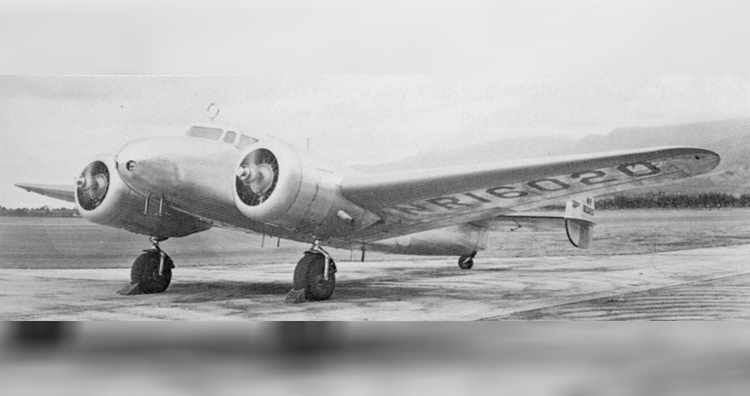 Amelia Earhartning Lockheed Electra 10E samolyoti