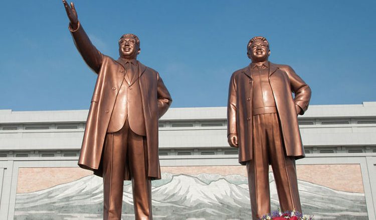 Statues of dictators Statues of dictators